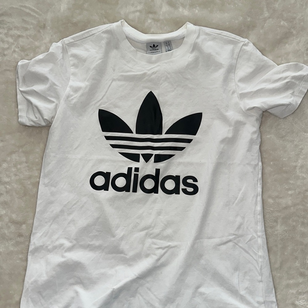 Adidas tshirt